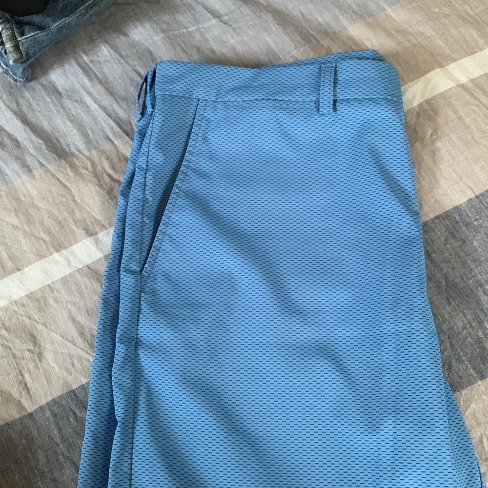Men’s PGA Tour golf shorts